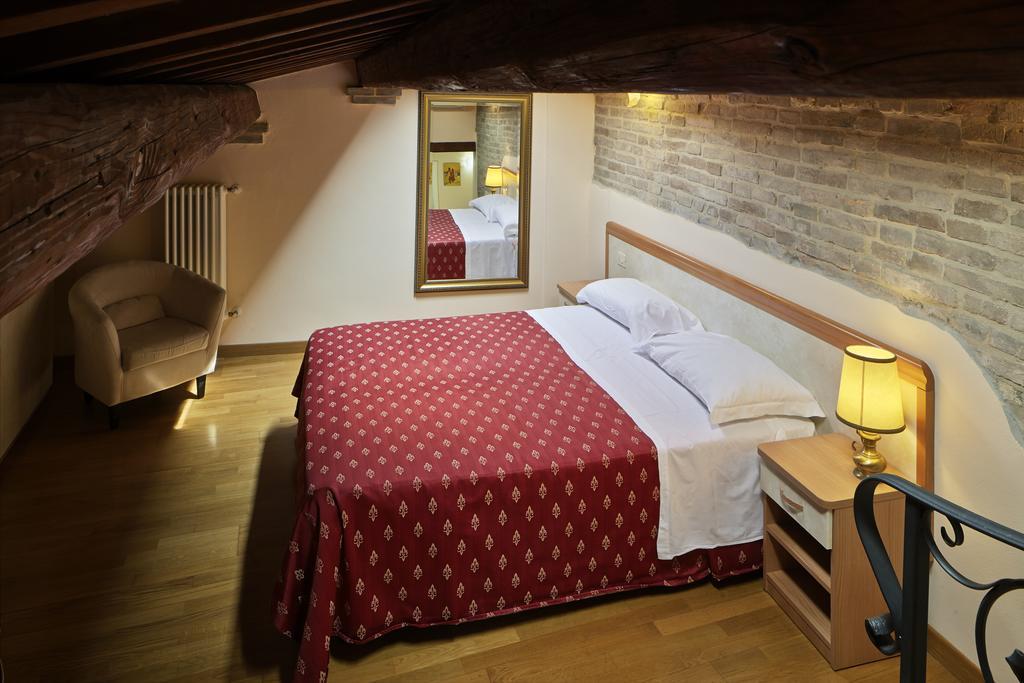 Residence Cavour 63 Ravenna Quarto foto